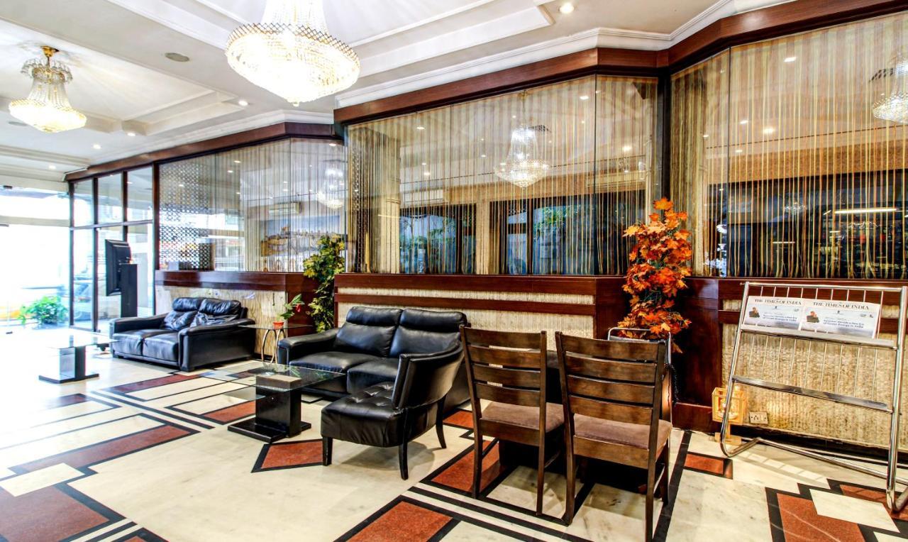 Treebo Trend Wood Bridge Hotel Hyderabad Bagian luar foto